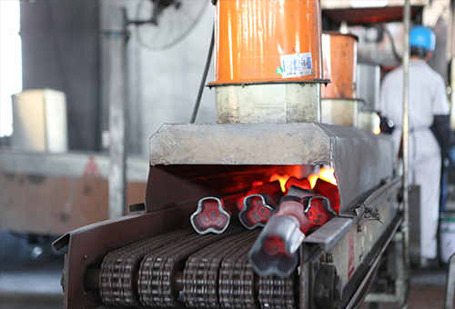  Forgeage de précision et traitement thermique 